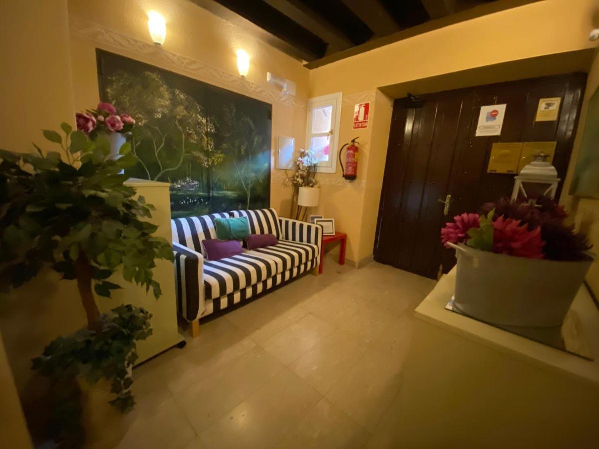 Refitoleria Apartamentos Ségovie Extérieur photo